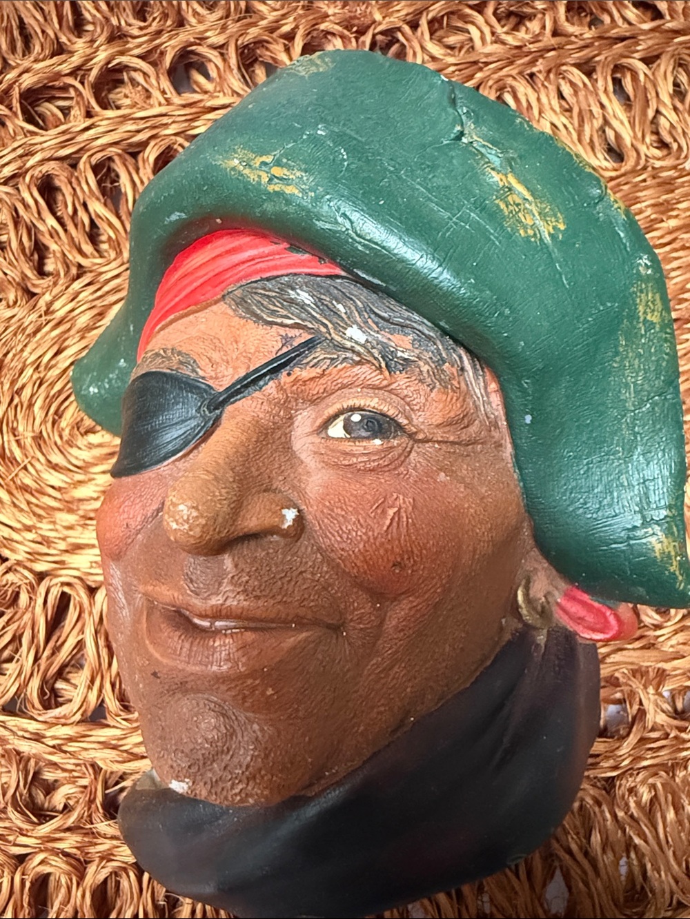 Bossons Pirate Wall Mask with Green Hat and Red Bandana